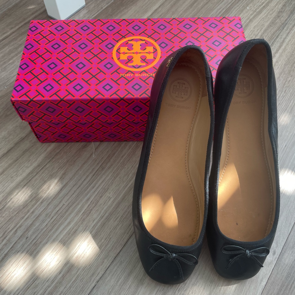 Tory Burch Laila Driver Ballet Flats - Picture 2 of 3